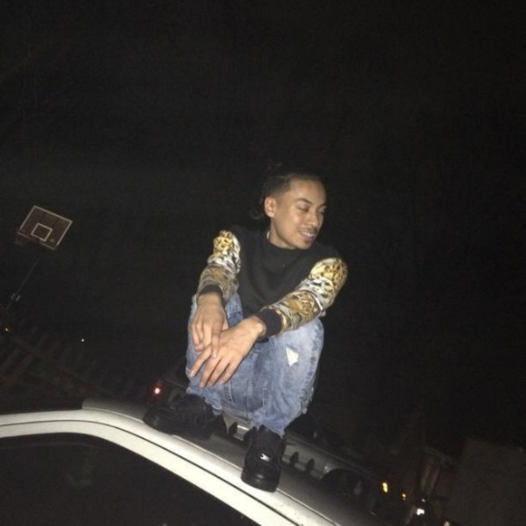 Meet your Posher, Aaron - Picture 1 of 1